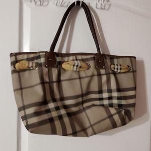 Fall hand bag